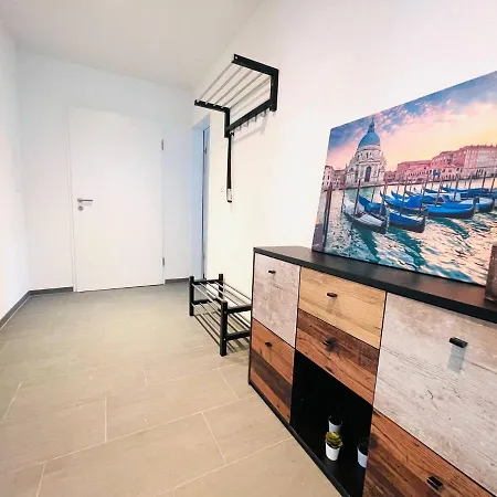 Beautiful, Bright, Large With Balcony Smarttv Apartment St. Gallen