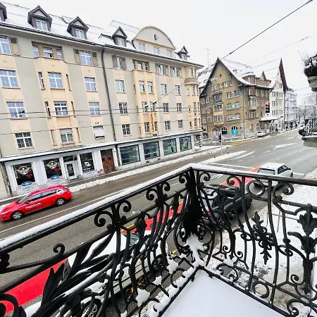 Beautiful, Bright, Large With Balcony Smarttv *